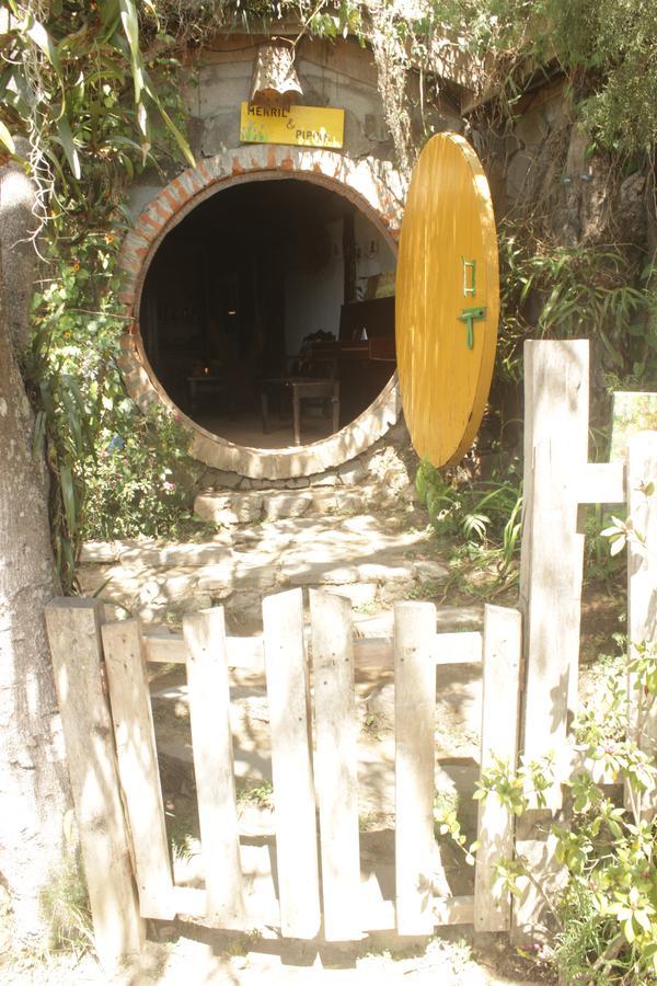The Hobbit La Comarca Hotel Nueva San Salvador Exterior photo